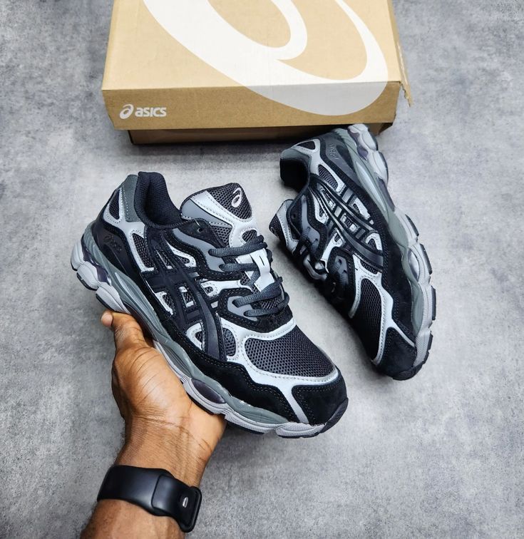 ASICS